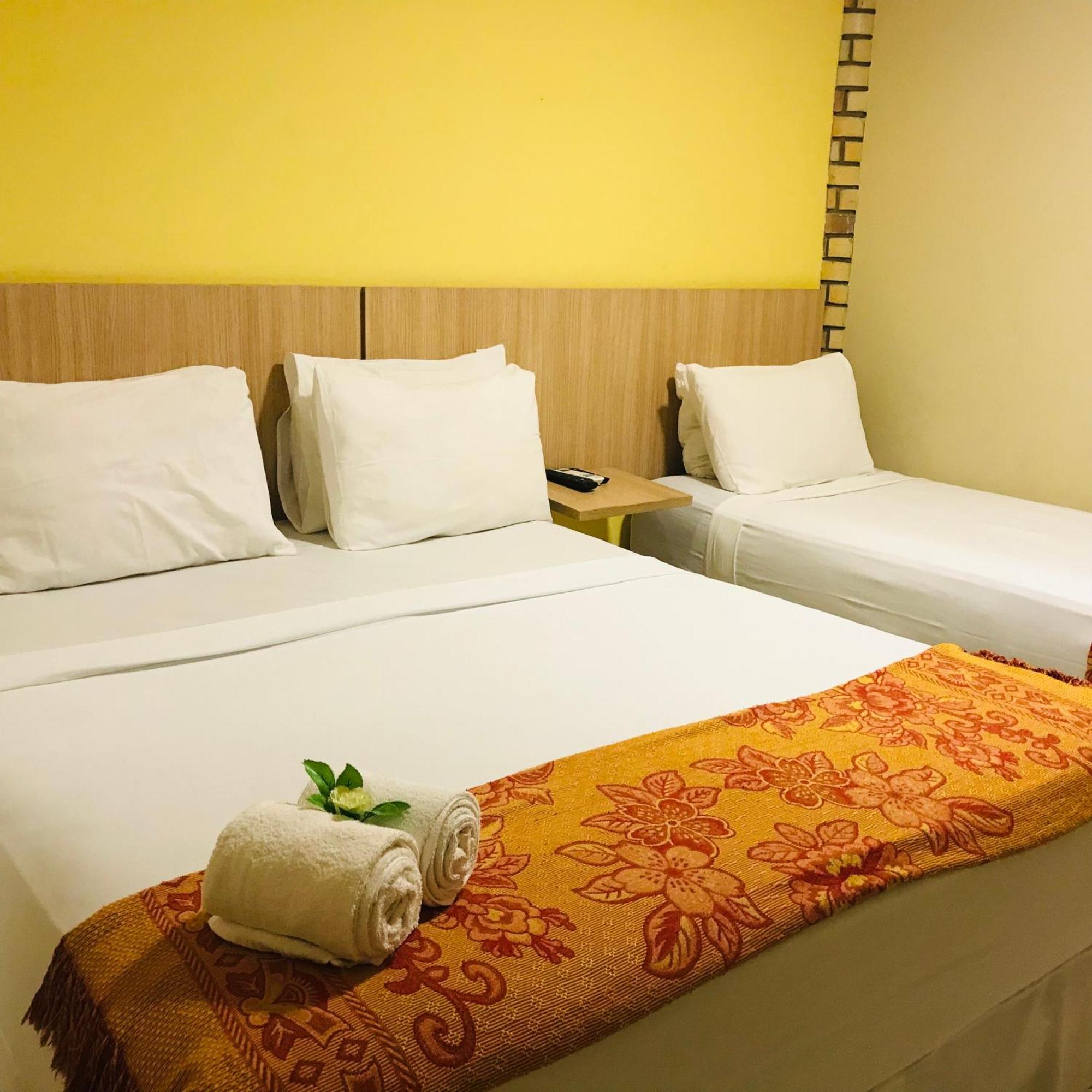 Hotel Pousada Latitude Каноа-Кебрада Екстер'єр фото